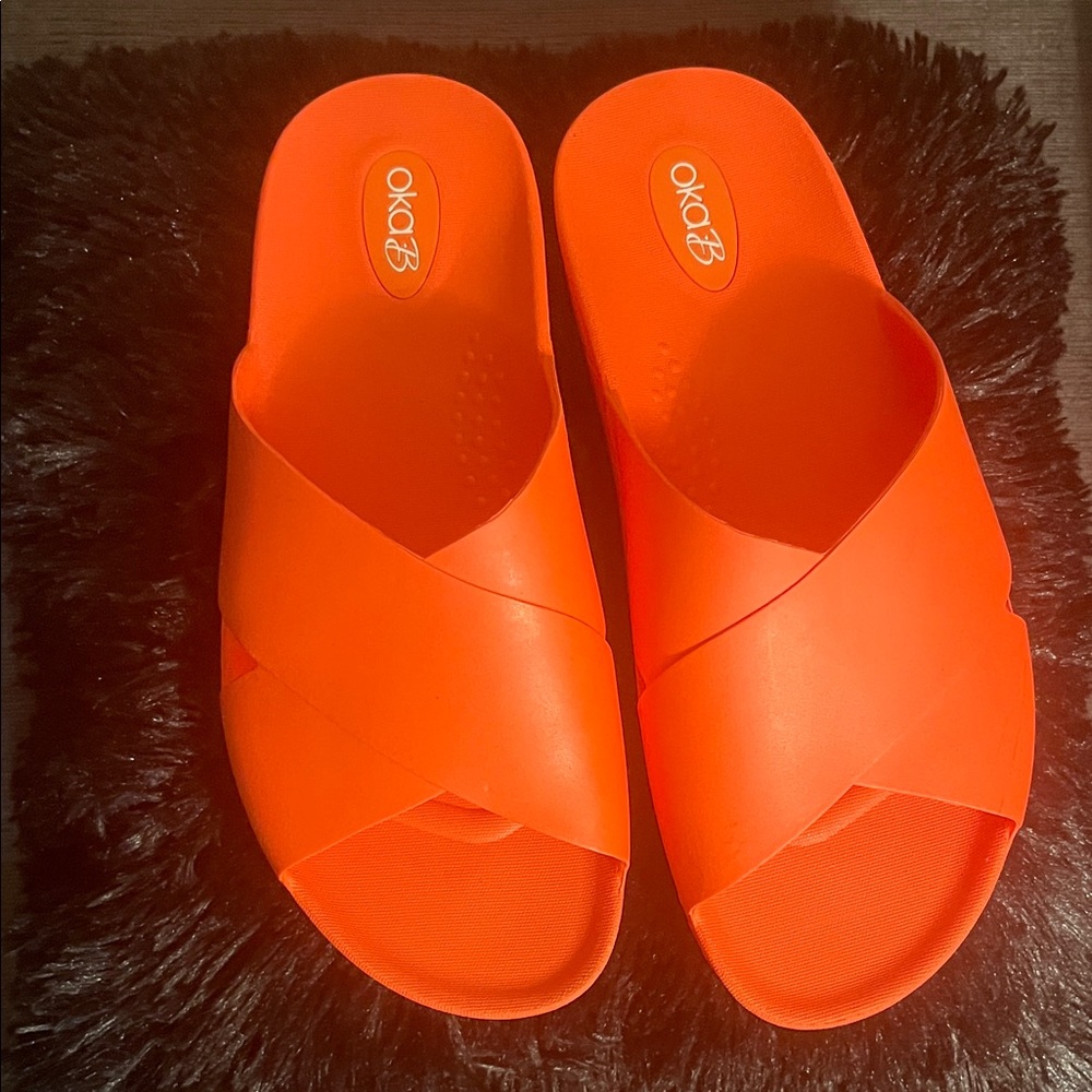 Oka B Maxwell Slide Sandals in Guava